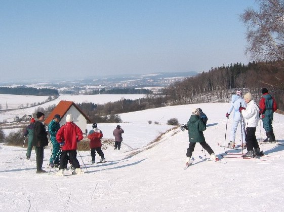 LYŽAŘSÝ AREÁL VYSOKÁ HORA U HAVLÍČKOVA BRODU