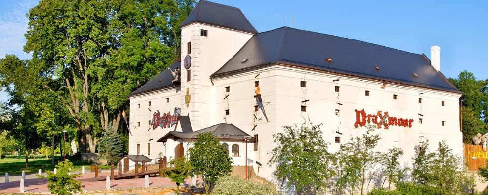 STRAŠIDELNÝ ZÁMEK DRAXMOOR - DOLNÍ ROŽÍNKA