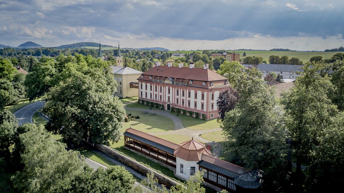 ZÁMEK KUNÍN