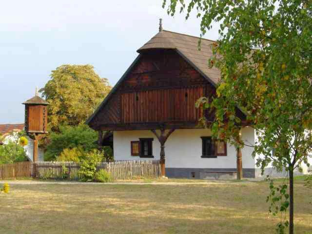 POLABSK NRODOPISN MUZEUM PEROV NAD LABEM